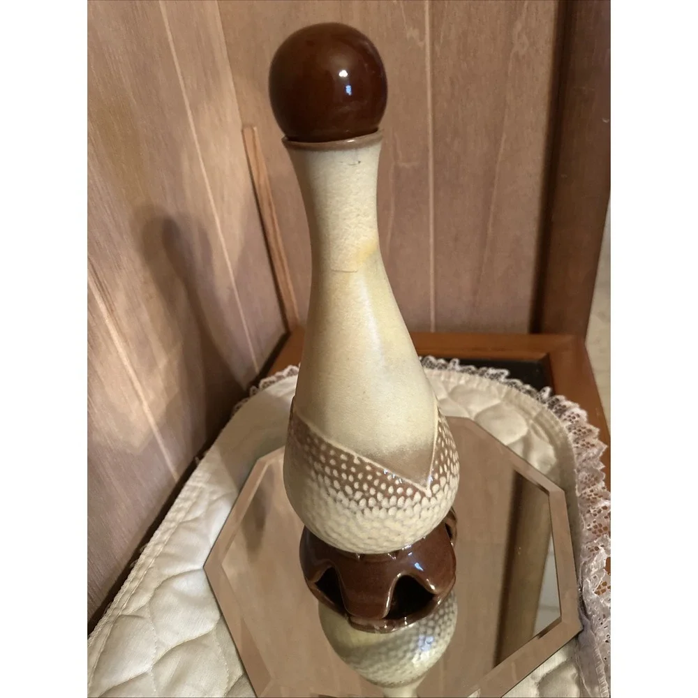 Frankoma Collectible Vase Limited Edition #V-7 With Stopper. #2197 Of 3,500 Made